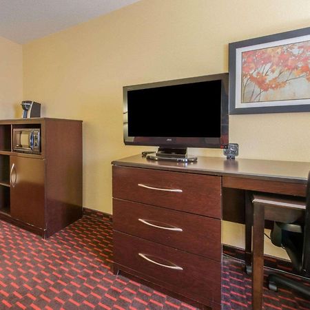 Comfort Suites Алтуна Экстерьер фото