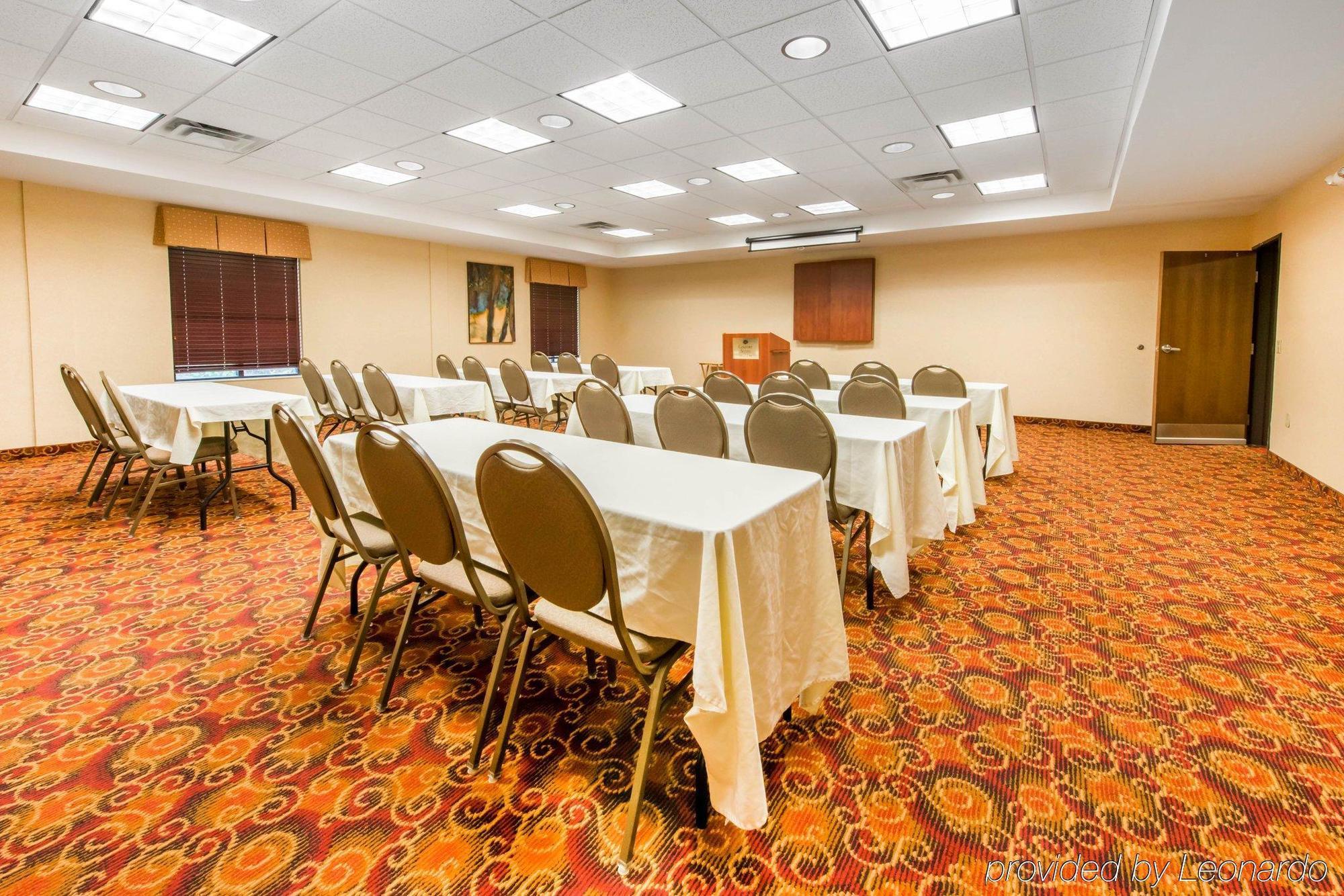 Comfort Suites Алтуна Экстерьер фото