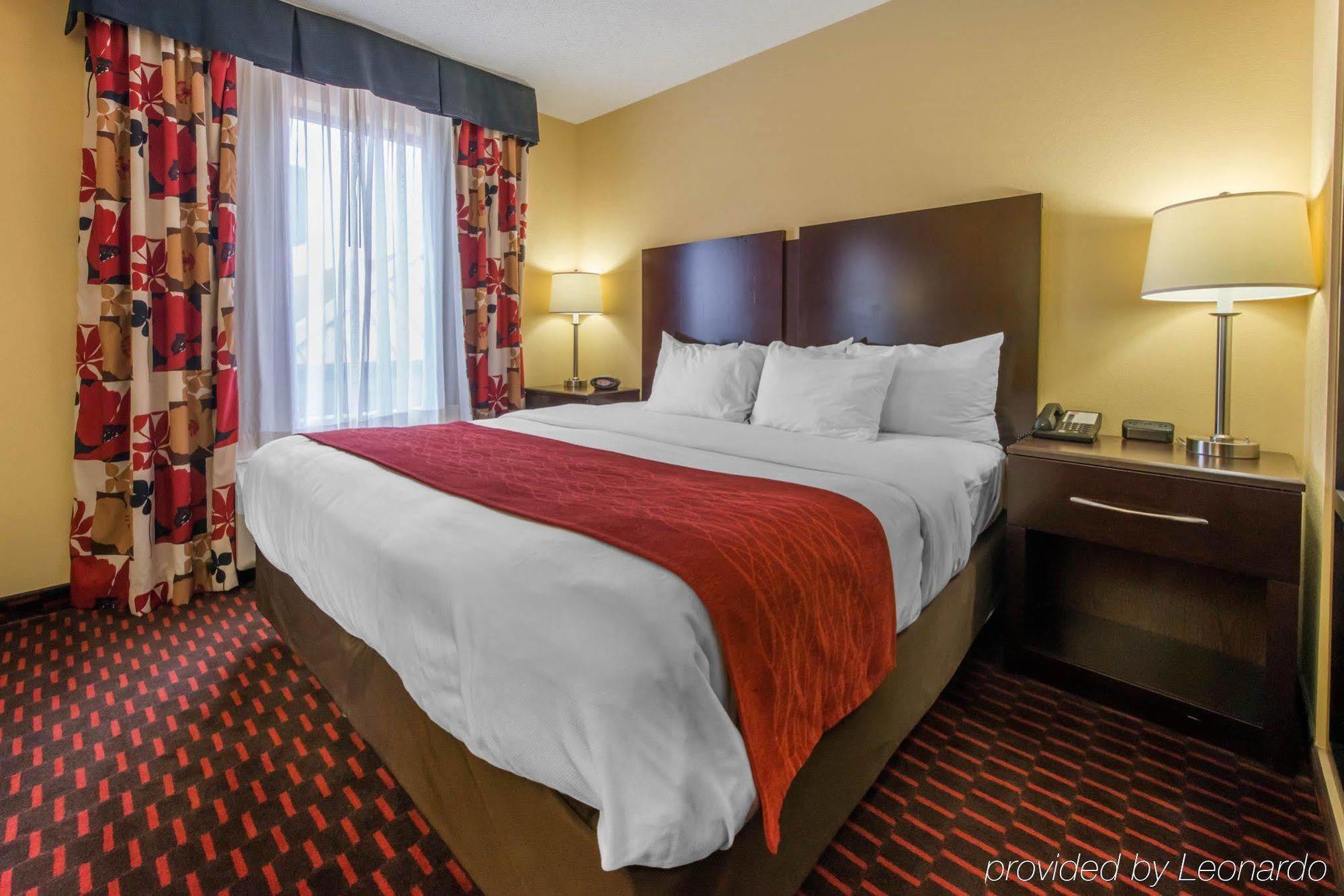 Comfort Suites Алтуна Экстерьер фото